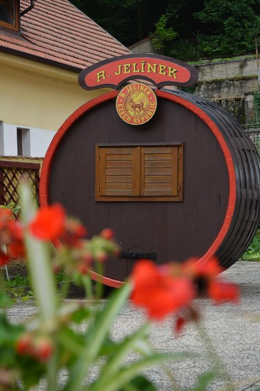 Hotel Koruna Karlstejn Bagian luar foto